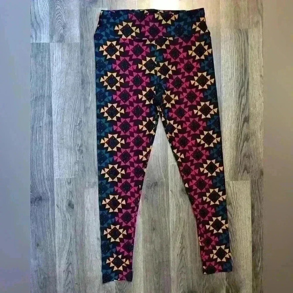 LuLaRoe Tall and Curvy Leggings - Picture 1 of 1